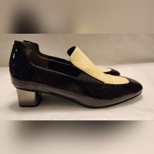 Robert Clergerie Blue & Cream Patent Leather Loafers Size 8.5
